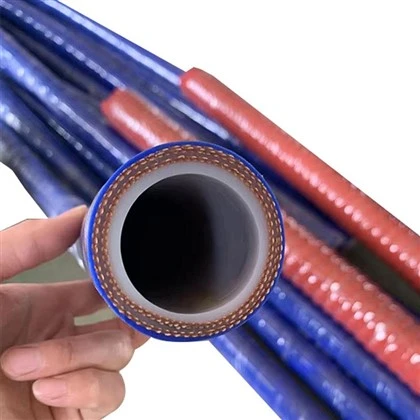 Mànega de silicona resistent a l'oli amb folre FKM